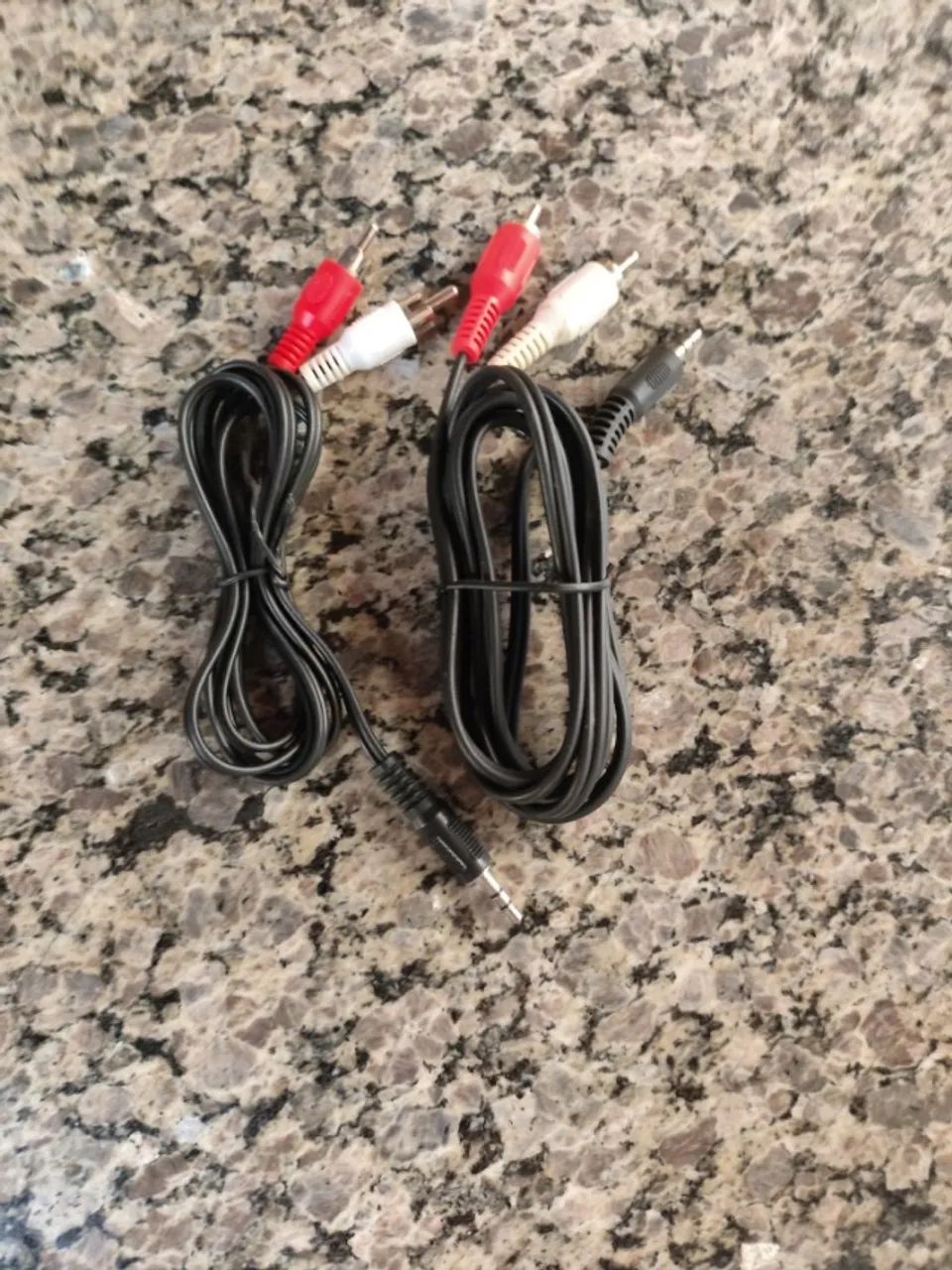 Cabo P2 MACHO X RCA áudio 