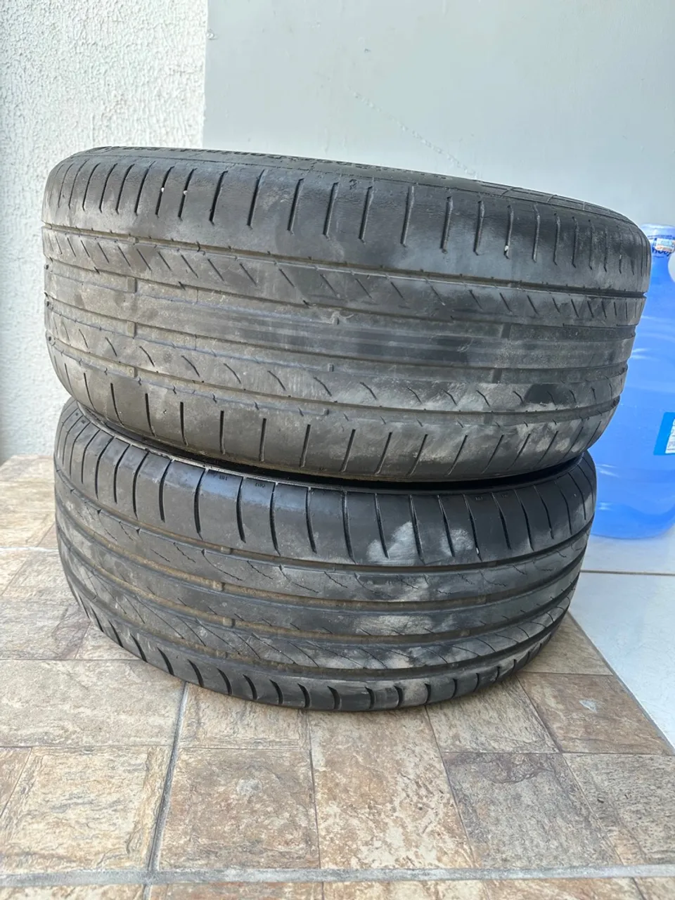 2 pneus semi novo run flat 225 50 17