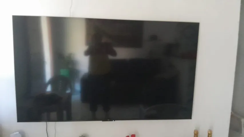 Eletrônico tv e um som de alta qualidade.