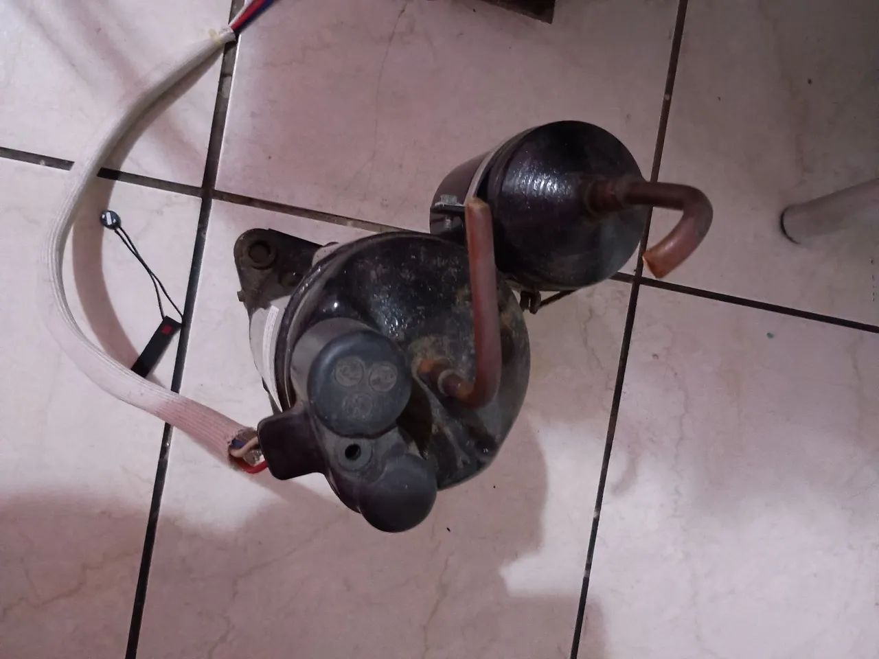 Compressor Inverter 9.000 BTUs R$:200,00 - Foto 3