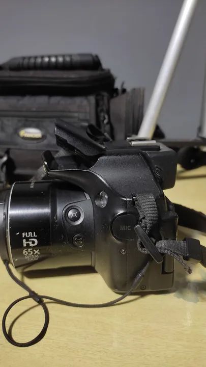 Câmera Canon SX60 + bolsa de transporte + tripé  - Foto 6