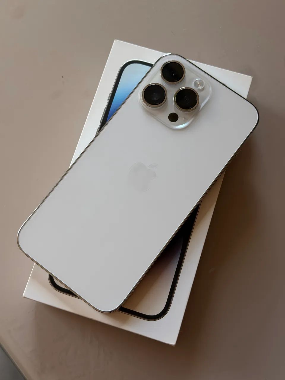 iPhone 14 Pro Max 512 GB Prata - Bateria em 84% - Celulares e