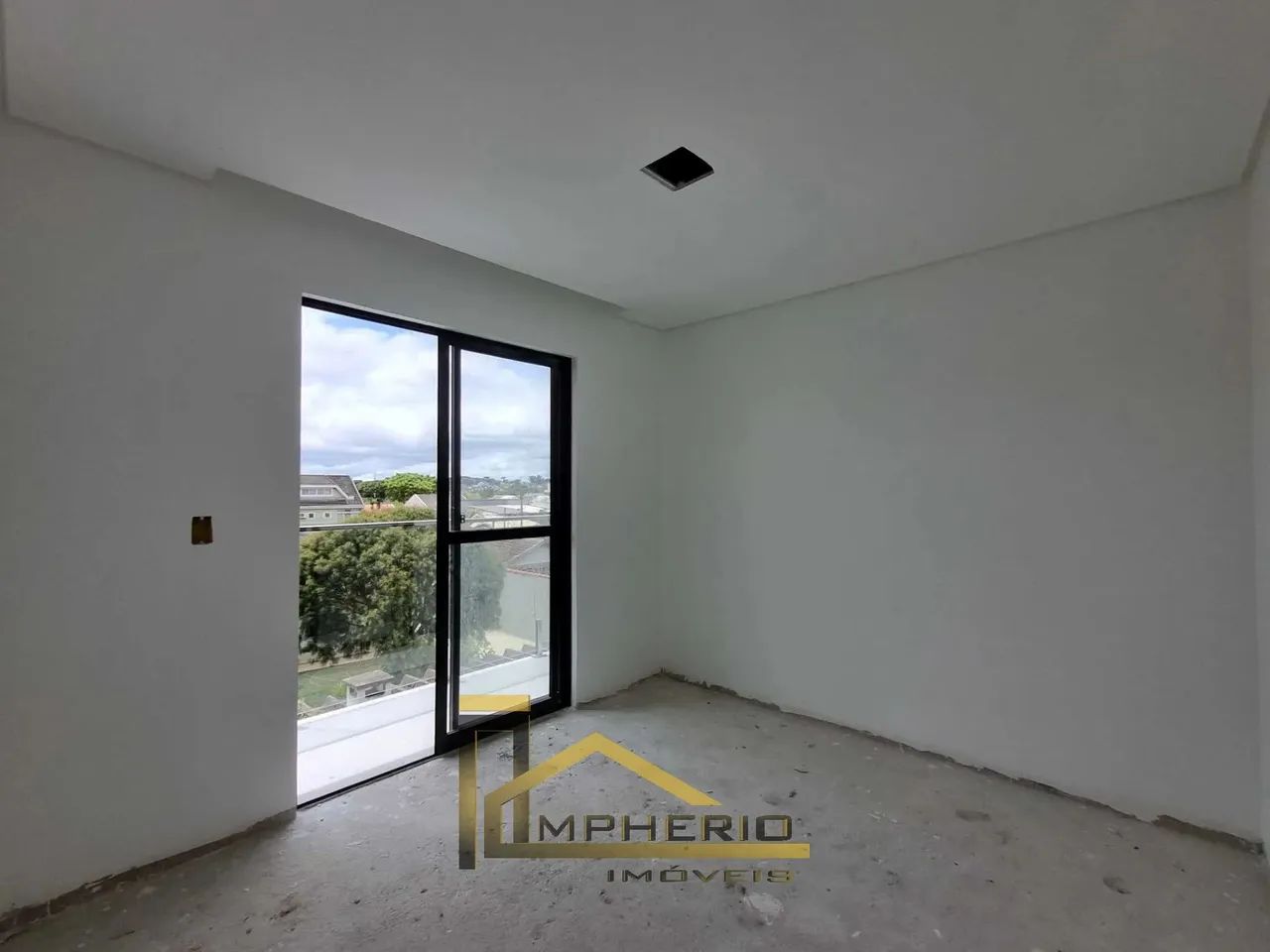 Imperdível! Casa à venda em Curitiba-PR, Uberaba: 3 quartos, 1 suíte, 3 salas, 1 vaga e 12 - Foto 7