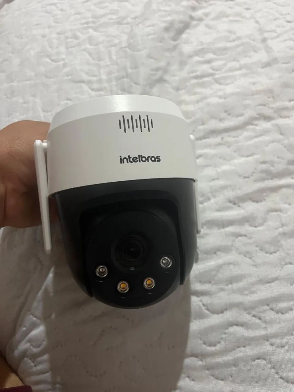 Câmera Intelbras Externa com Visão Noturna