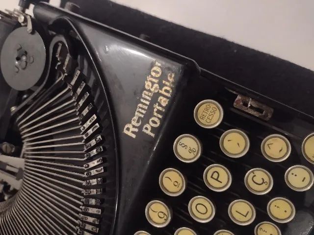 Máquina de escrever Remington Portable - Foto 2