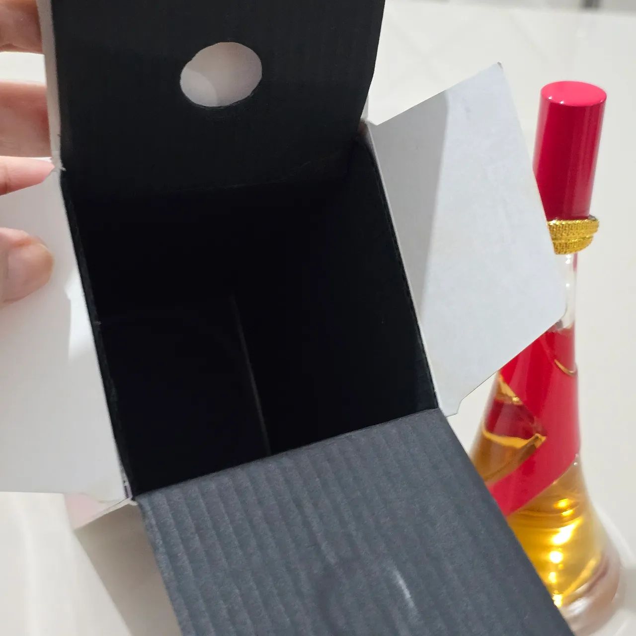 Perfume Rebelle Rihanna 100 ml - Foto 5