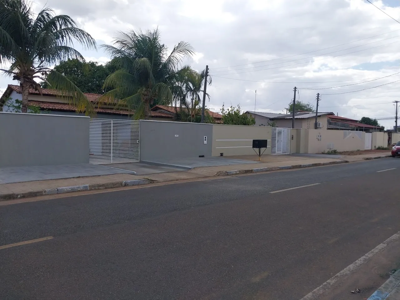 VENDE-SE EXCELENTE IMÓVEL