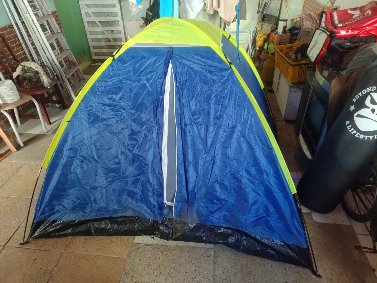 Barraca de Camping Azul e Amarelo 4 LUGARES