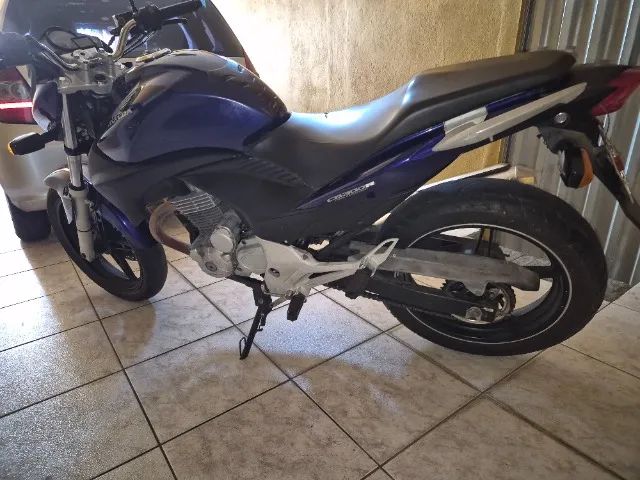 Honda CB 300 azul única dona - Foto 3