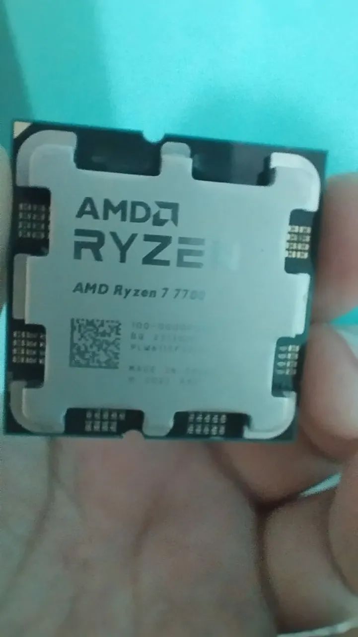 AMD Ryzen 7 7700