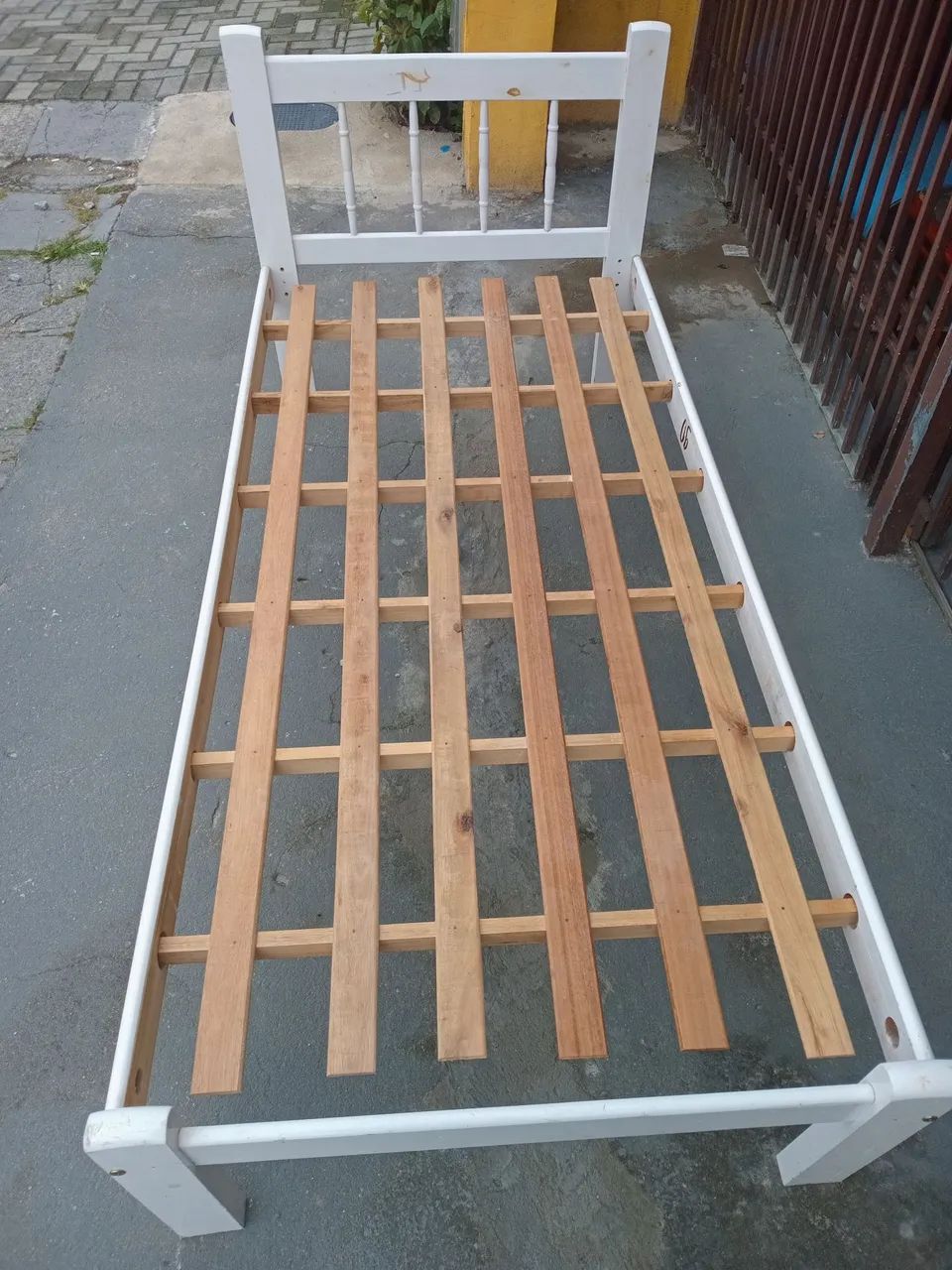 Cama de solteiro com colchão. (Entrego). - Foto 4