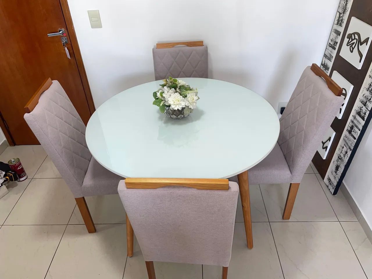 Mesa de Jantar Redonda com 4 Cadeiras de madeira  - Foto 2
