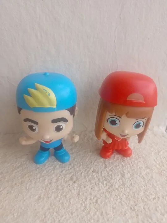 Bonecos os Aventureiros Burguer king 2023- Luccas Neto e Gi Neto  - Foto 4