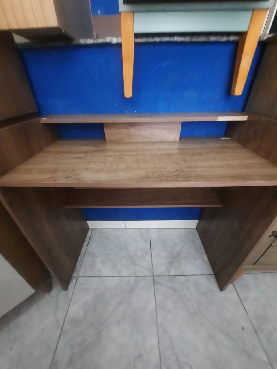 Mesa para computador 64861632709634122