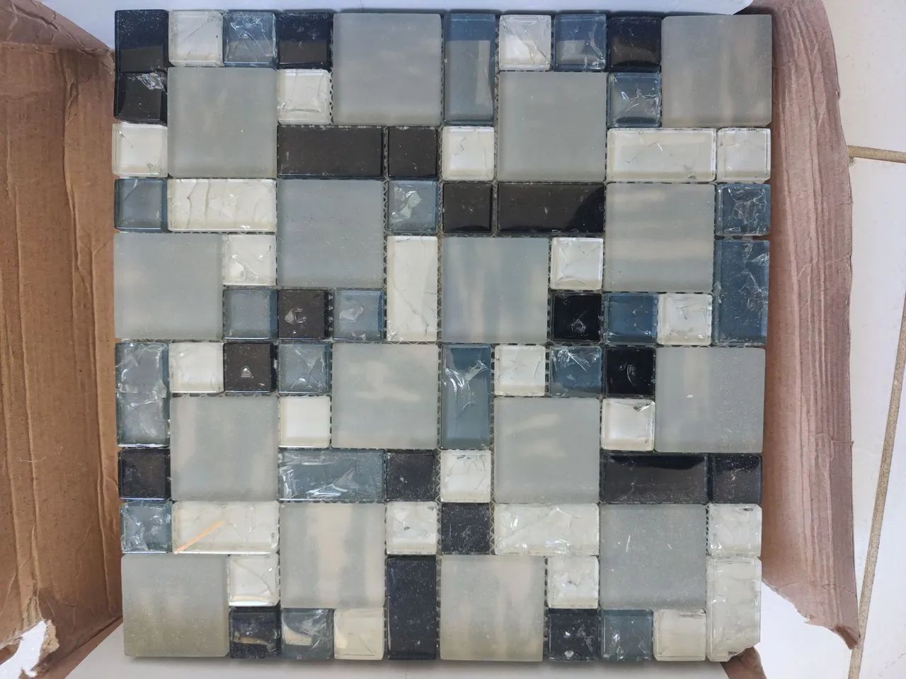 2 caixas de pastilhas de vidro Jolie 2,5x2,5
