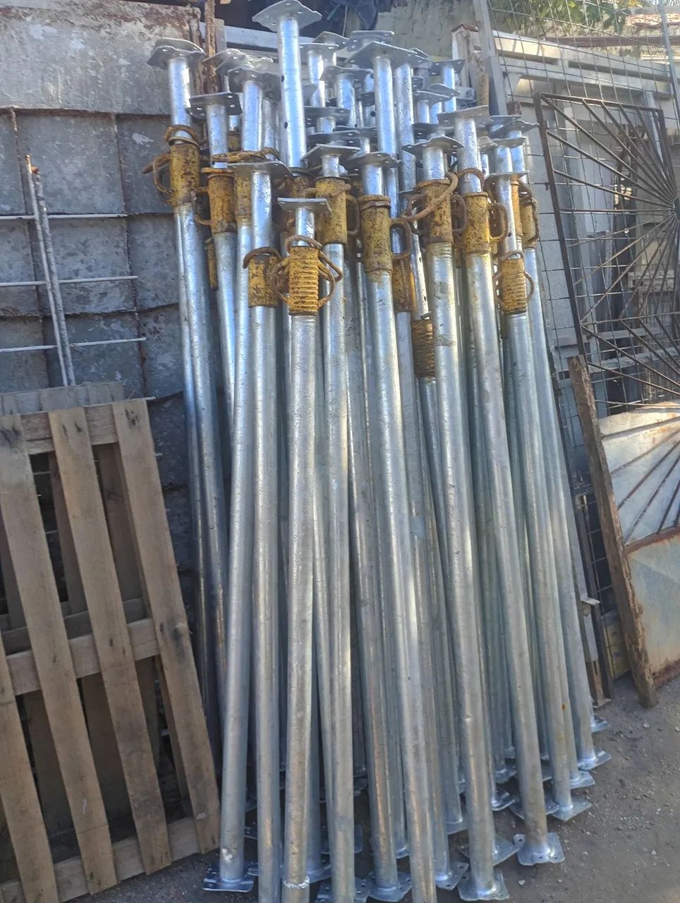 Estronca de regulagem semi-novas top de linha valo da unidade $115 só ligar *71  - Foto 2