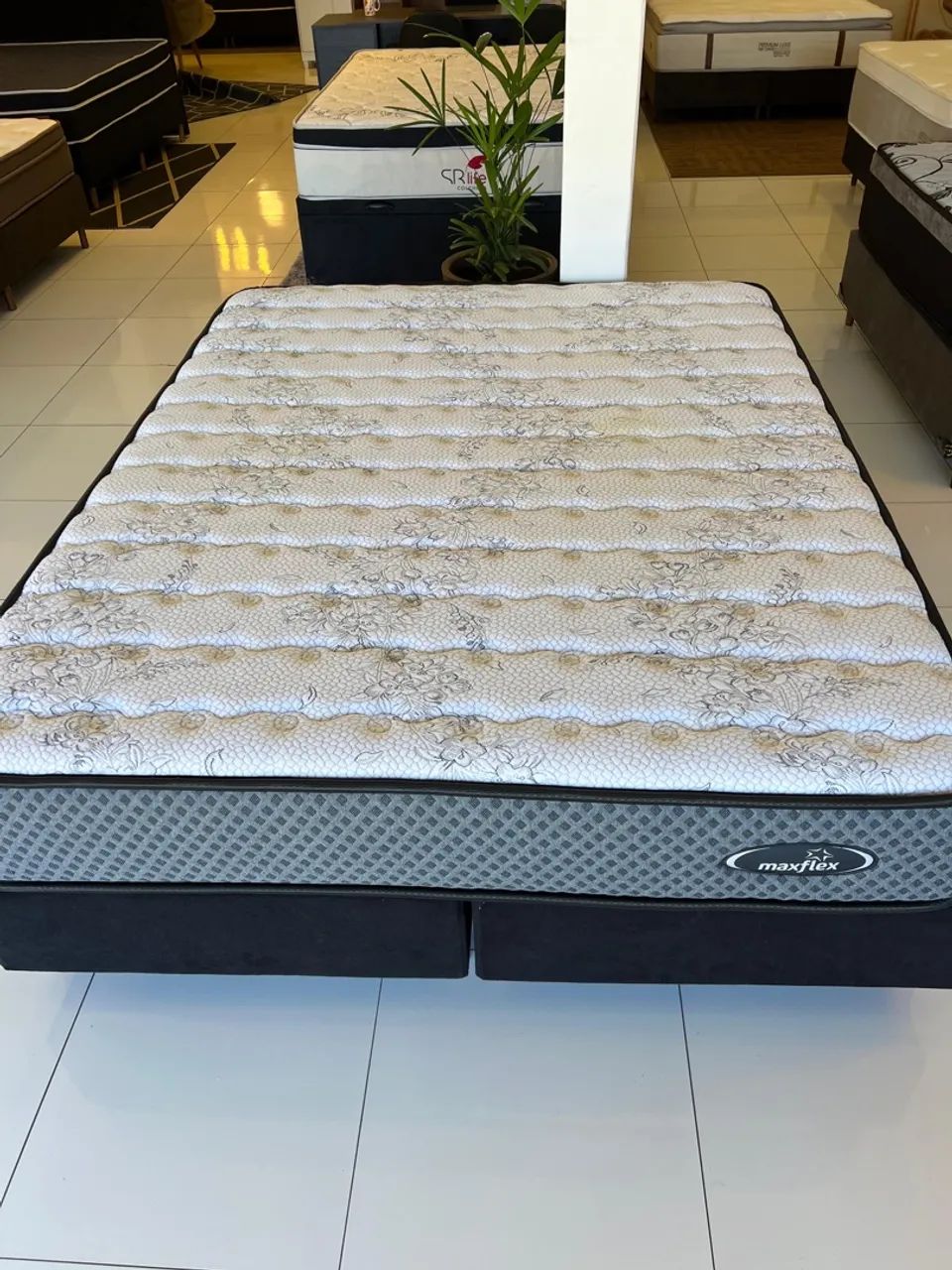 Cama Box de casal Queen Size Maxflex D33 Seminova - Foto 5