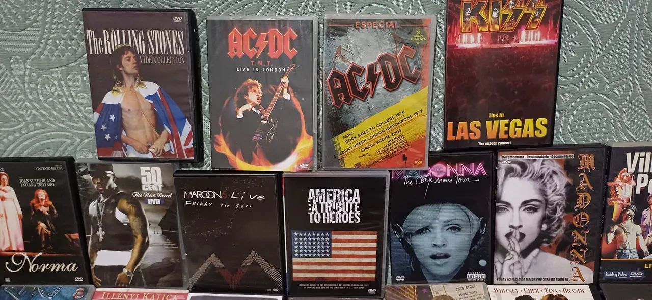 DVD'S 56 Originais, diversos Generos, Colecionador + Rack Vertical. - Foto 3