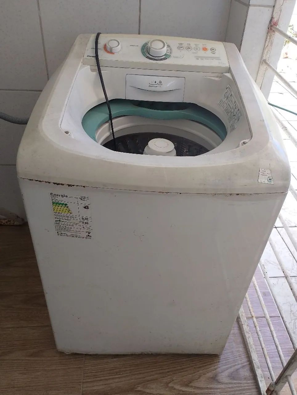 Vendo máquina de lavar,sem funcionar 