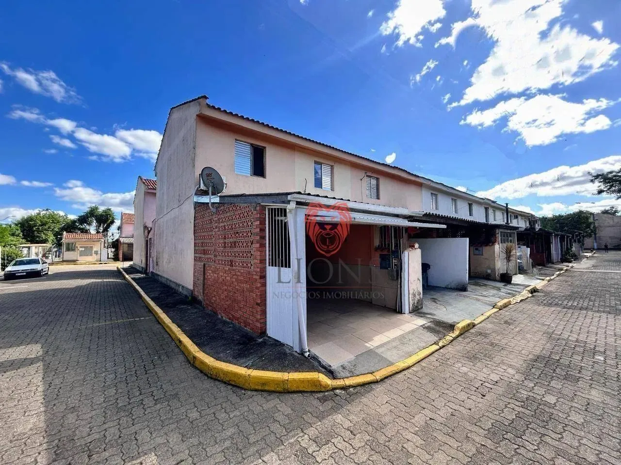 Sobrado com 2 dormitórios à venda, 56 m² por R$ 191.500,00 - Santa Cruz - Gravataí/RS