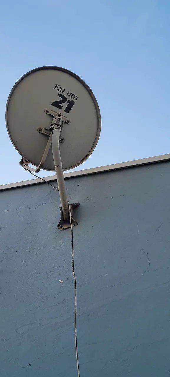 Antena Parabólica Faz Um 21