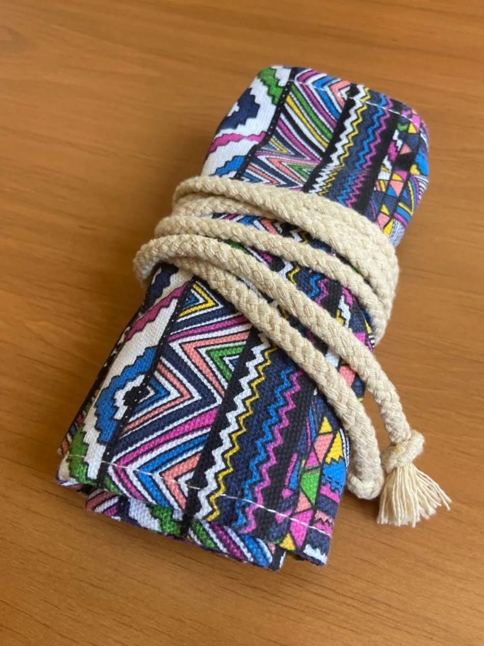 Estojo para guardar canetas rolinho - bob goodies