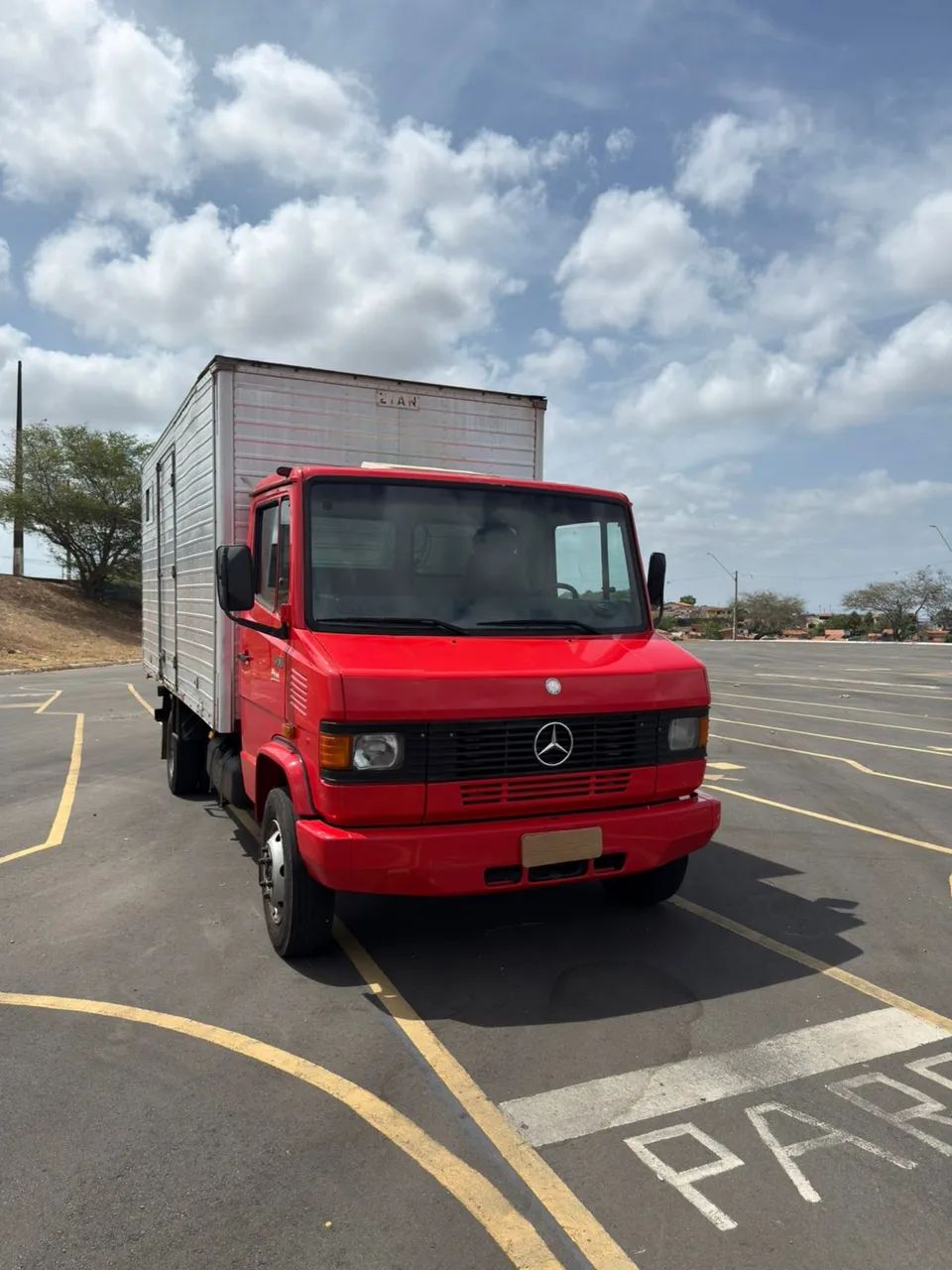 Mercedes bens 710 plus  - Foto 8