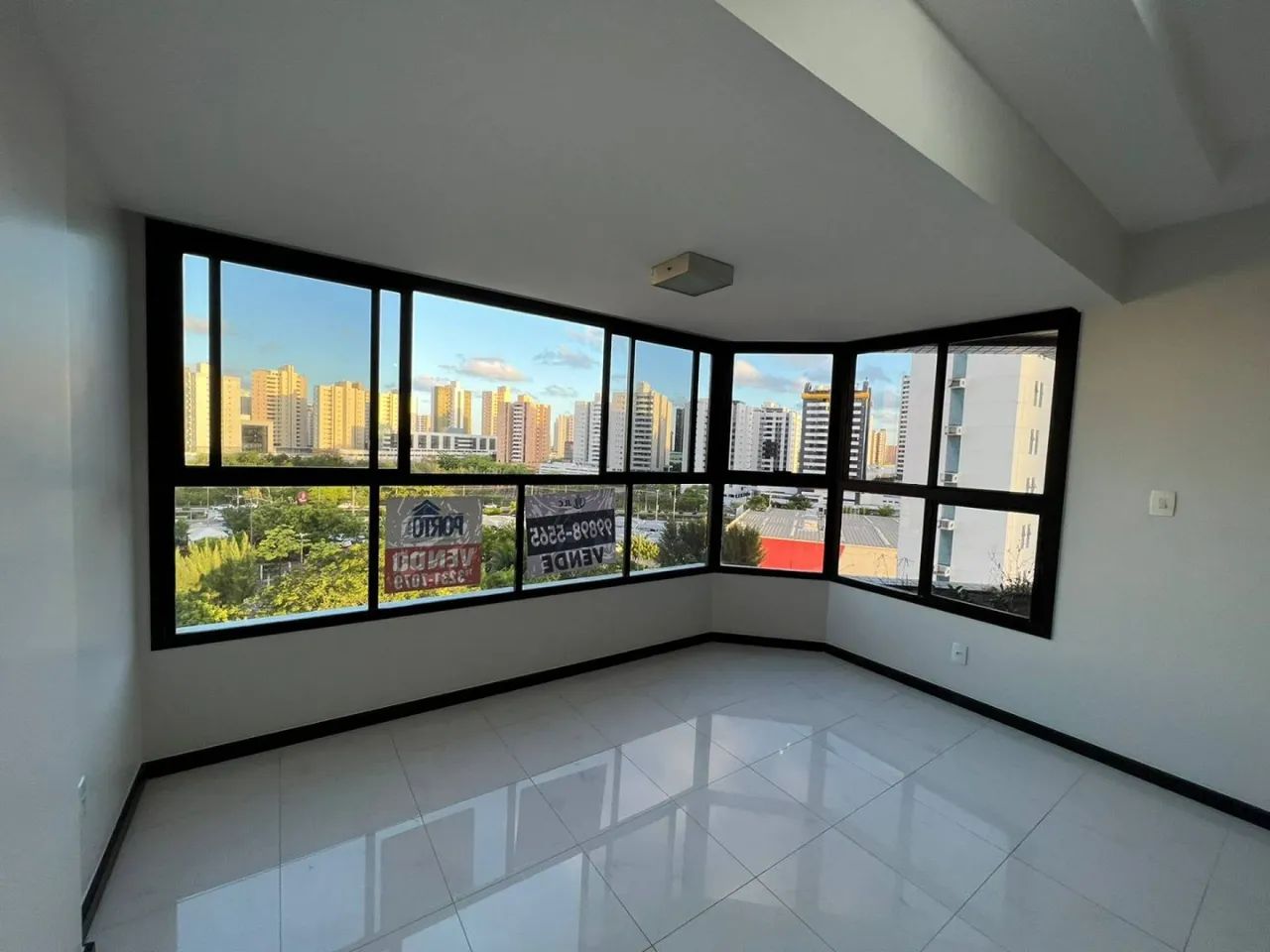 Apartamento Padrão com 170m² ,4 quartos ,2 suites ,4 banheiros ,2 vagas , Grageru, Grageru - Foto 2