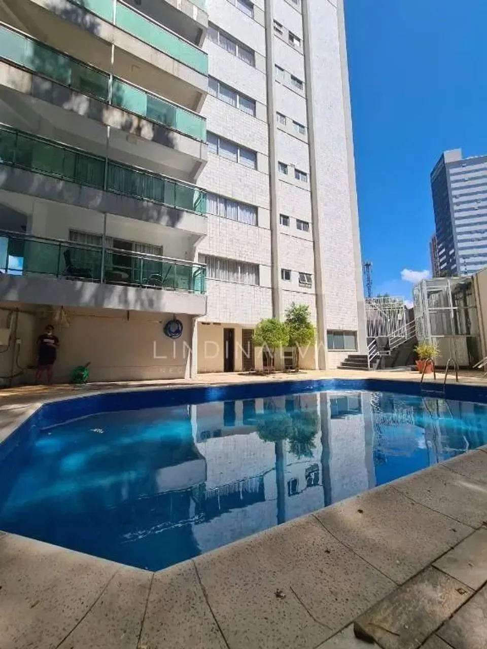 Apartamento mobiliado para locação no Centro de Foz do Iguaçu