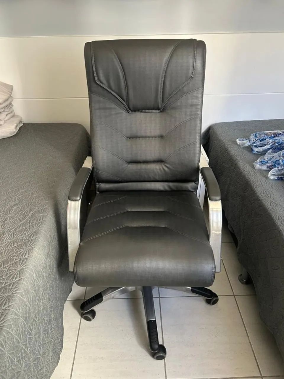 Poltrona presidente giratória 64842082547330120