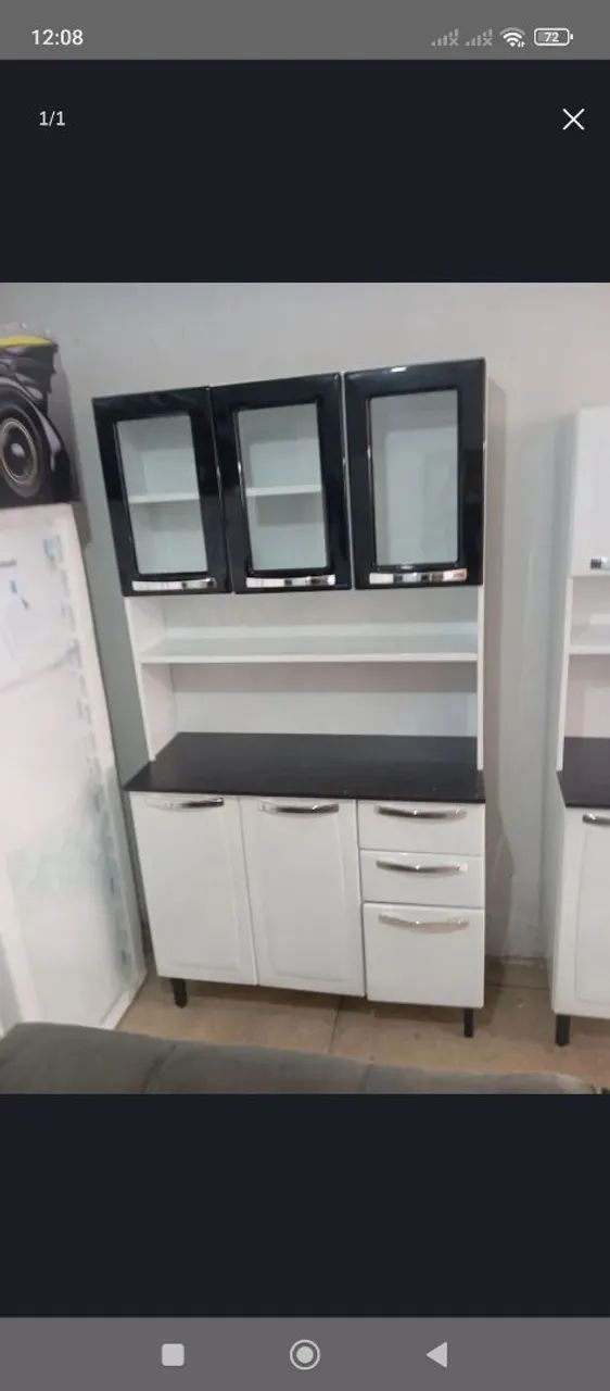 Armário de cozinha com design moderno em aço Itatiaia 