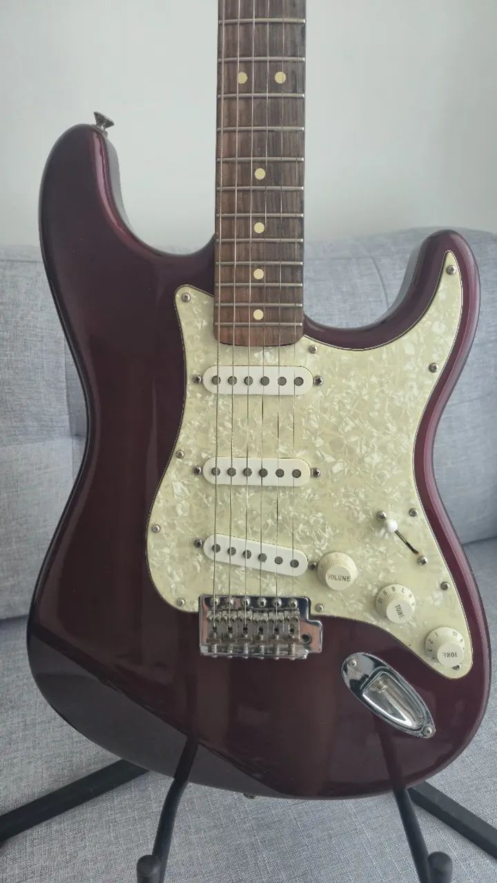 Guitarra Fender Stratocaster Mexicana 2003 - Instrumentos musicais