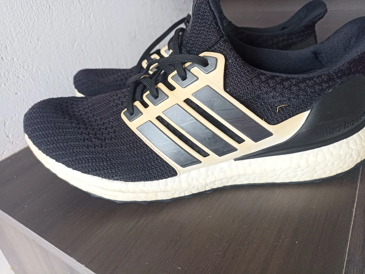 Tênis Adidas 43