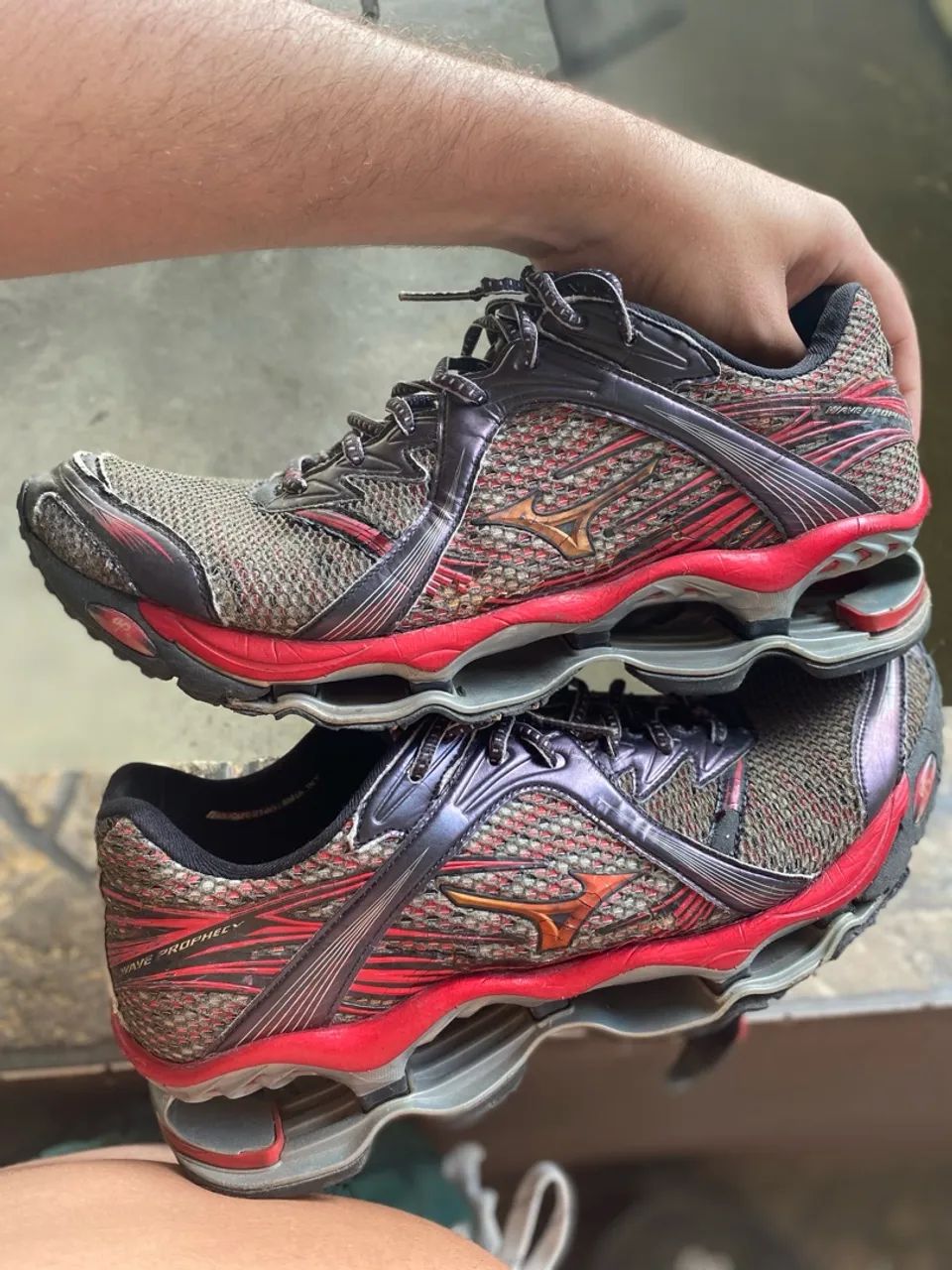 Tênis Mizuno Wave Prophecy 1 TAM 45?