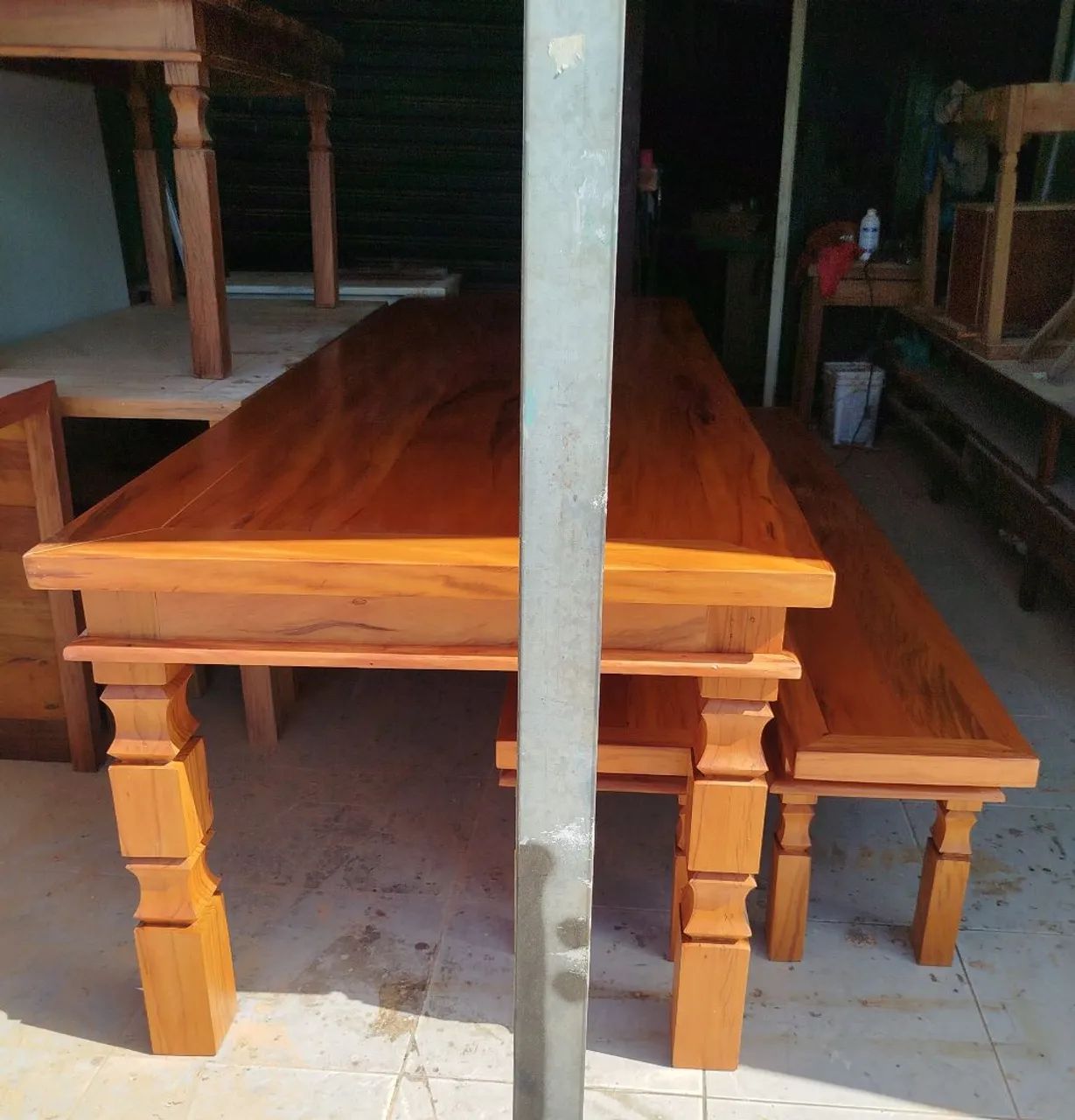 Mesa de peroba com bancos  - Foto 2