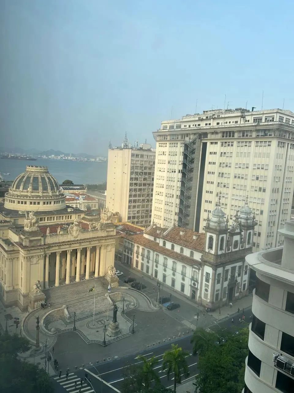 Centro do Rio - Sala comercial de 42m², no Ed. Cândido Mendes (Assembleia, 10)