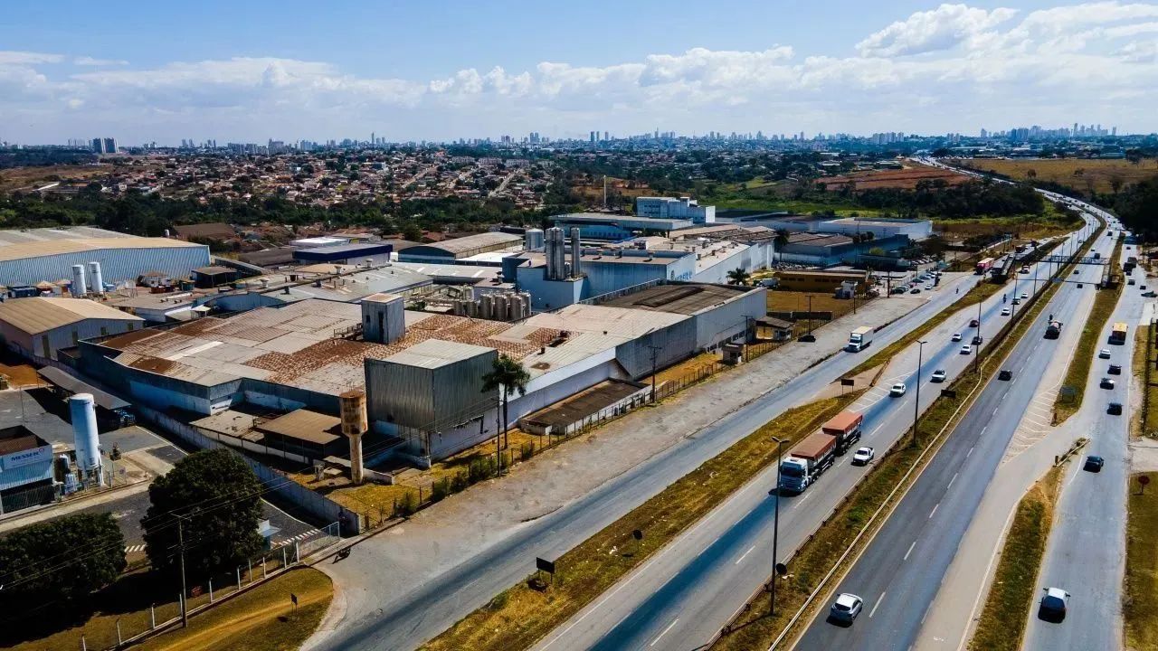 Oportunidade Única pra REFORMA na BR-153 sentido São Paulo - Galpão Comercial De