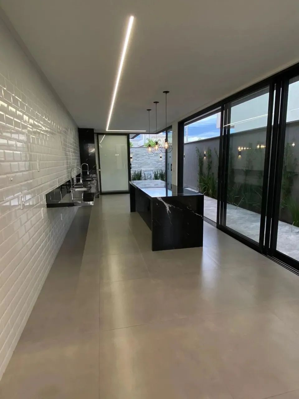 CASA ALTO PADRÃO MODERNA E IMPONENTE 3 QTS 3 SUÍTES CONDOMINIO FECHADO - Foto 5