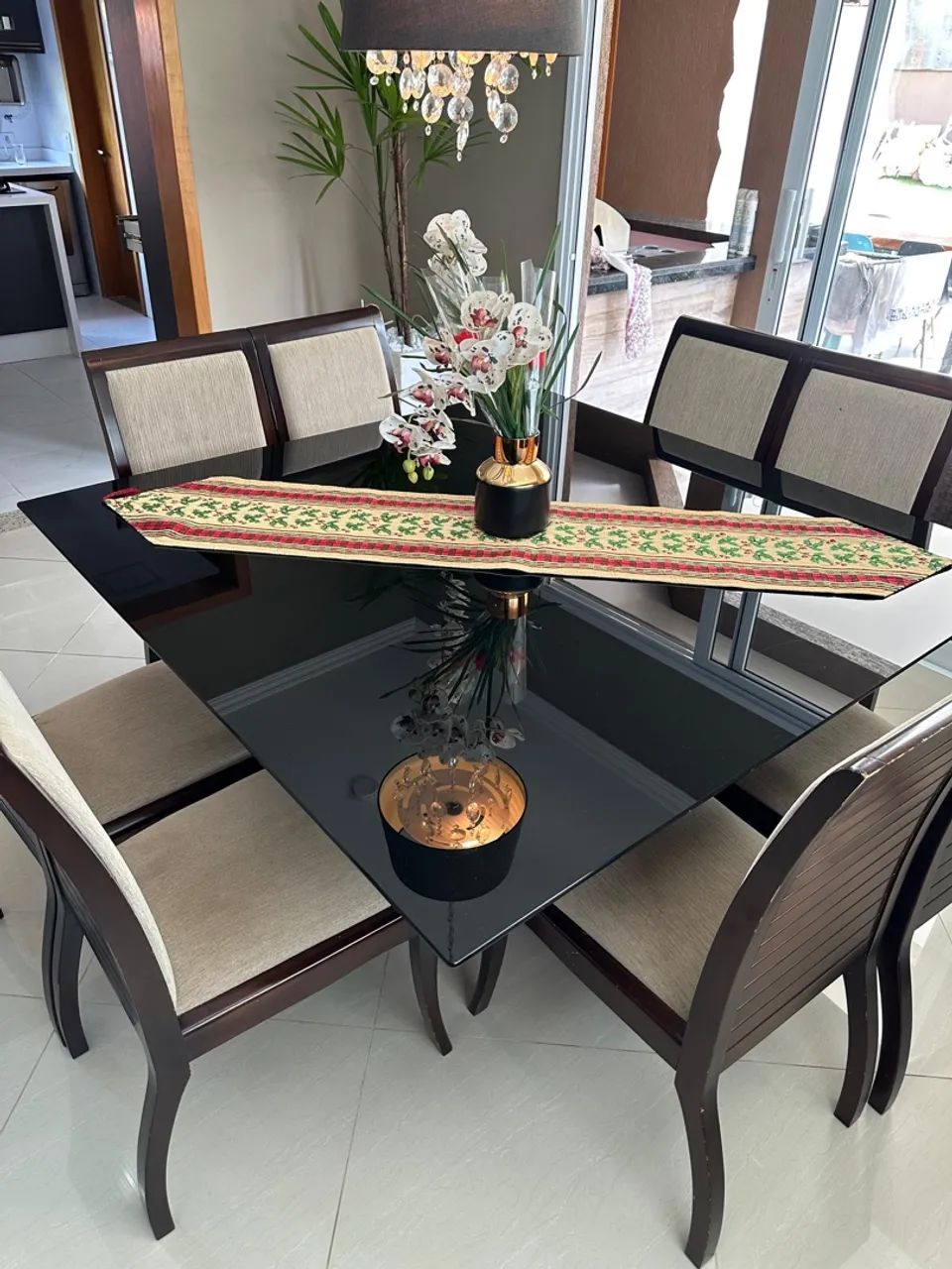 Mesa de Jantar Elegante com Cadeiras65579520746882121