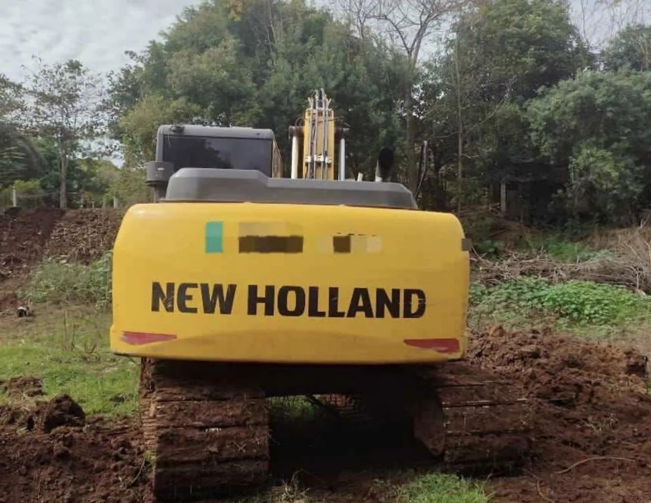 ESCAVADEIRA HIDRÁULICA NEW HOLLAND  E145 ano  2019 - Foto 4