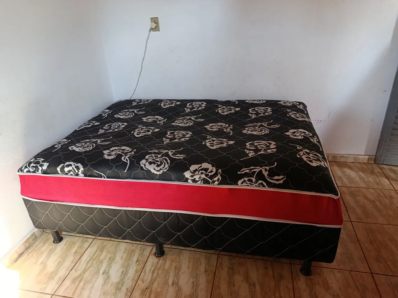 Cama Box Casal - Conforto e Estilo!