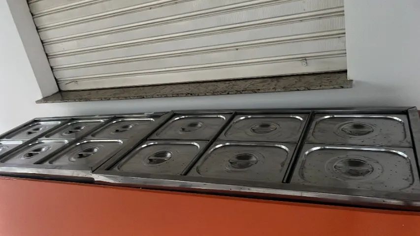 VENDO MESAS PERFEITO ESTADO, FRIZER ,PRATOS TUDO PARA RESTAURANTE - Foto 3