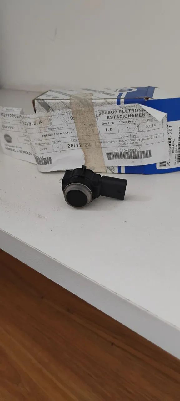 Vendo sensor de estacionamento original Fiat Toro para-choque traseiro  - Foto 2