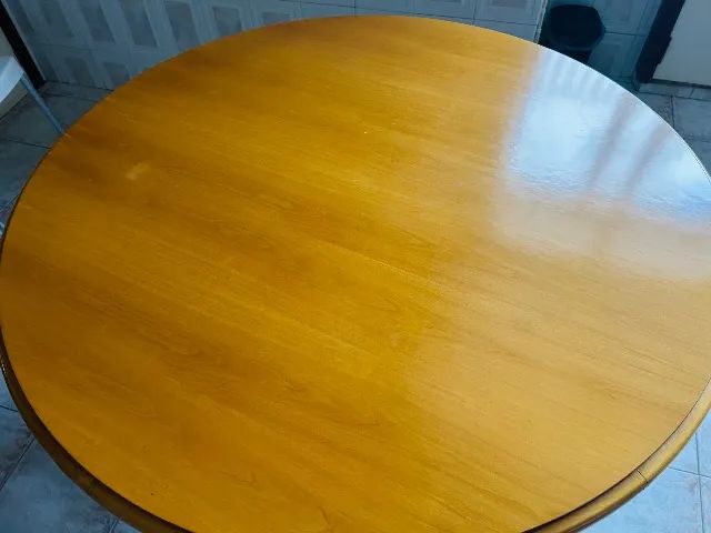 Belíssima Mesa de jantar redonda Jasmim 