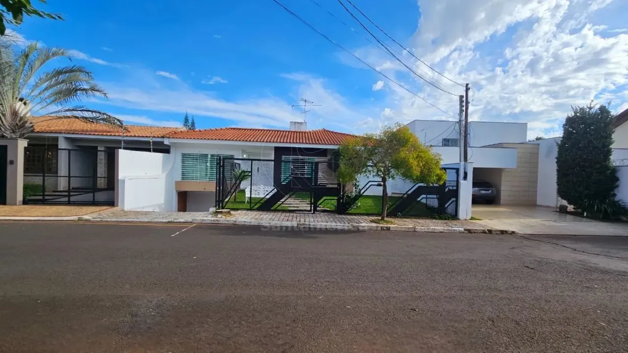 Casa à venda no Jardim Lago Parque na Região Central de Londrina com com 3 quartos, sendo