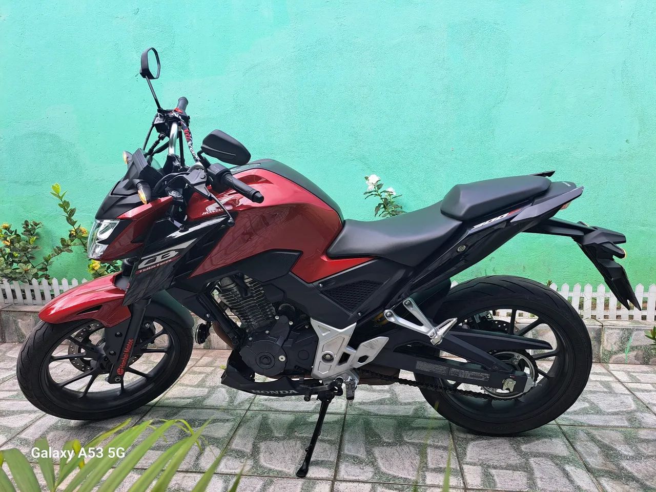 CB 300F  2025/2025 - Foto 2