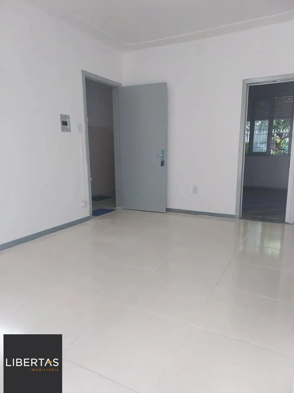 Libertas imobiliária aluga apartamento de 01 dormitório na Cidade Baixa