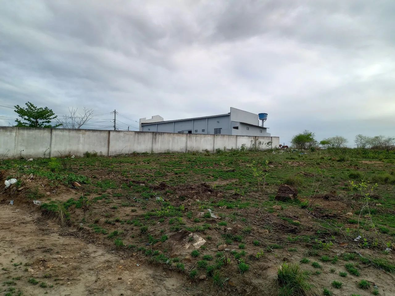 Vendo ou troco terreno todo documentado , podendo trocar por carro ou moto  - Foto 5