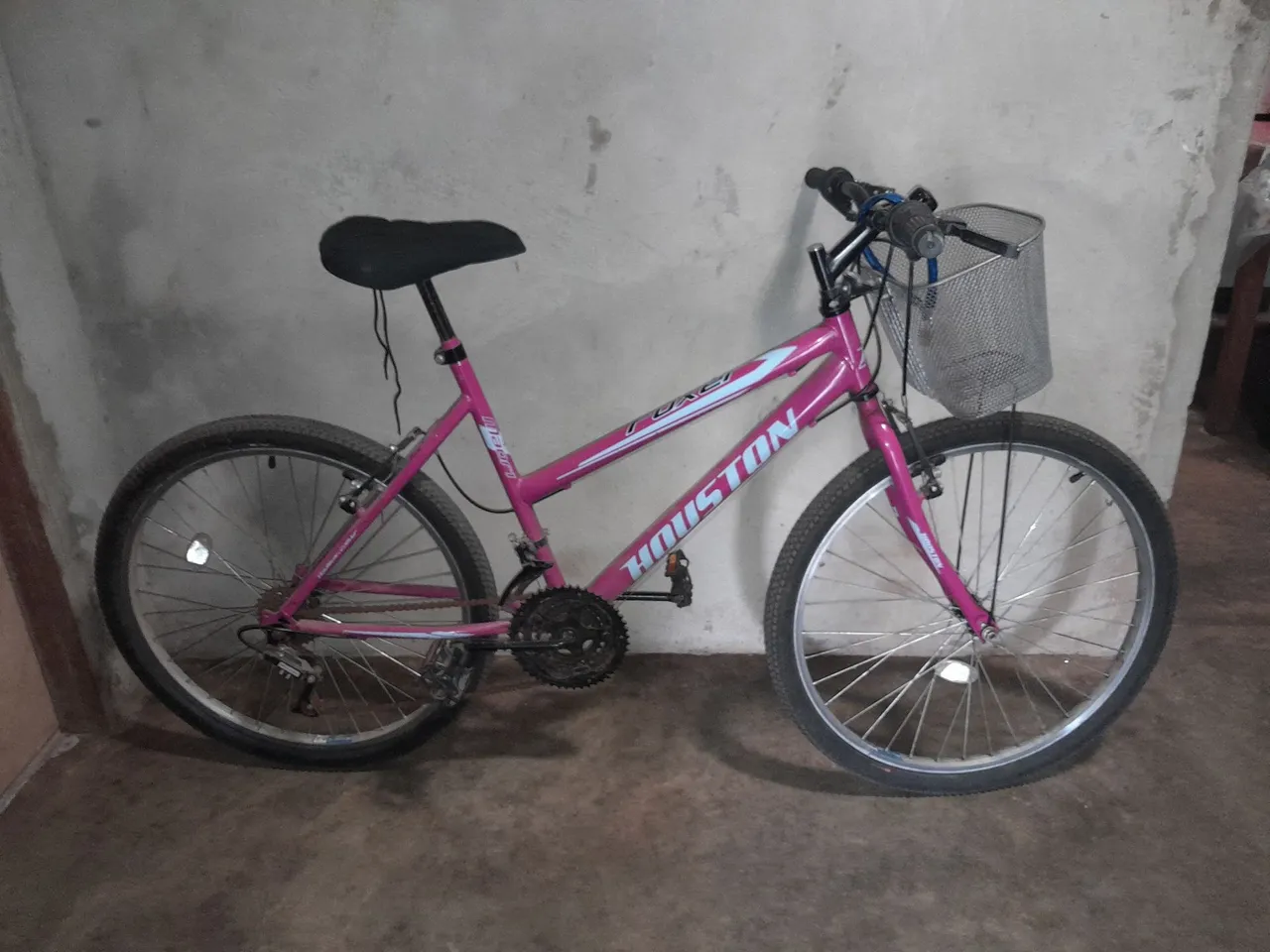 Bicicleta Houston - Rosa - 600,00(negociável)