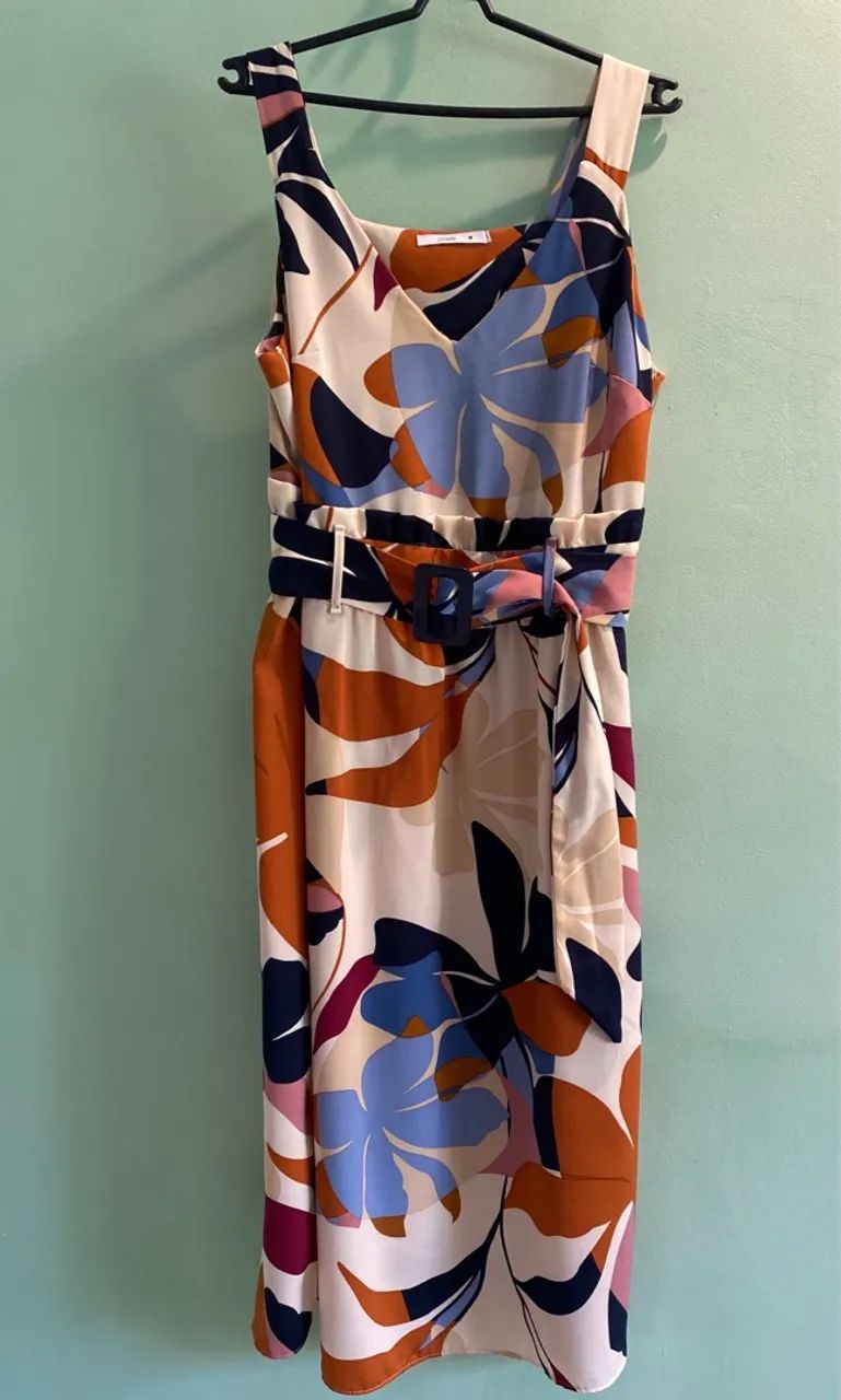 Vestido Floral Midi com Cinto TAM M